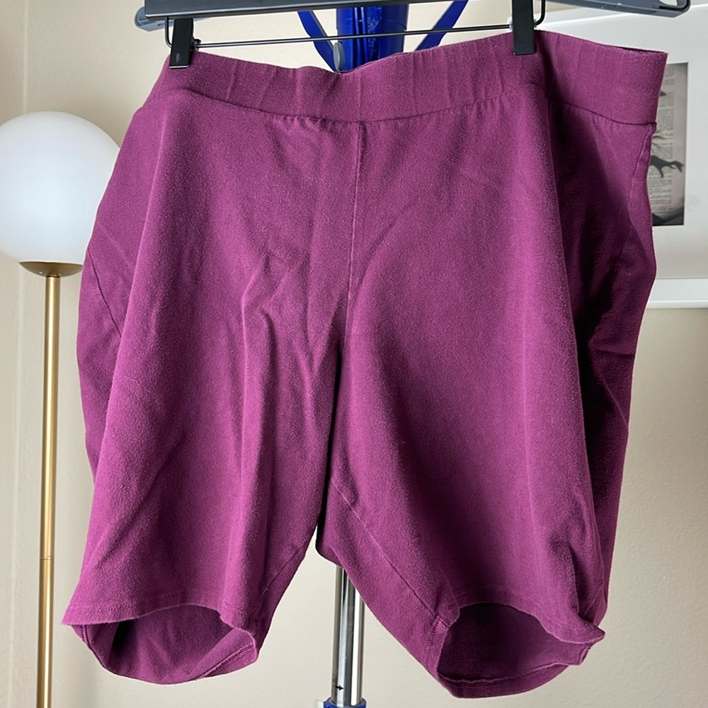 Torrid magenta bike shorts size 5